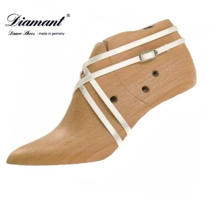 Riemchen mit Druckknopf