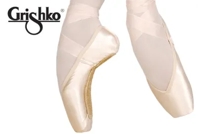 Spitzenschuh Maya I von Grischko in der Weite XXX und Härte M Spitzenschuh Maya I von Grischko in der Weite XXX und Härte M